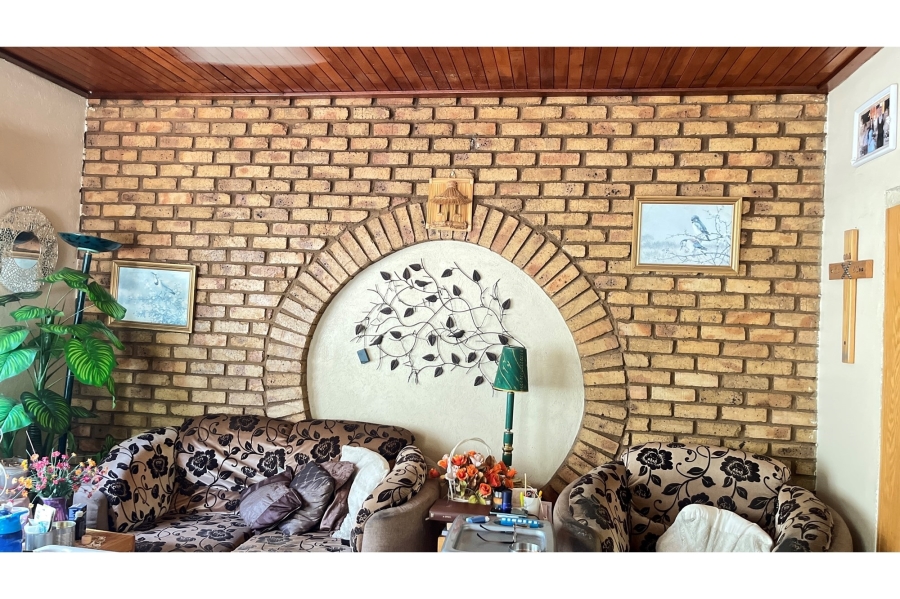 4 Bedroom Property for Sale in Elandsrand North West